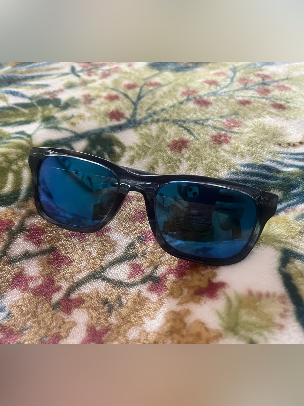 Costa Tybee Sunglasses ๐ ๐ - Picture 4 of 11